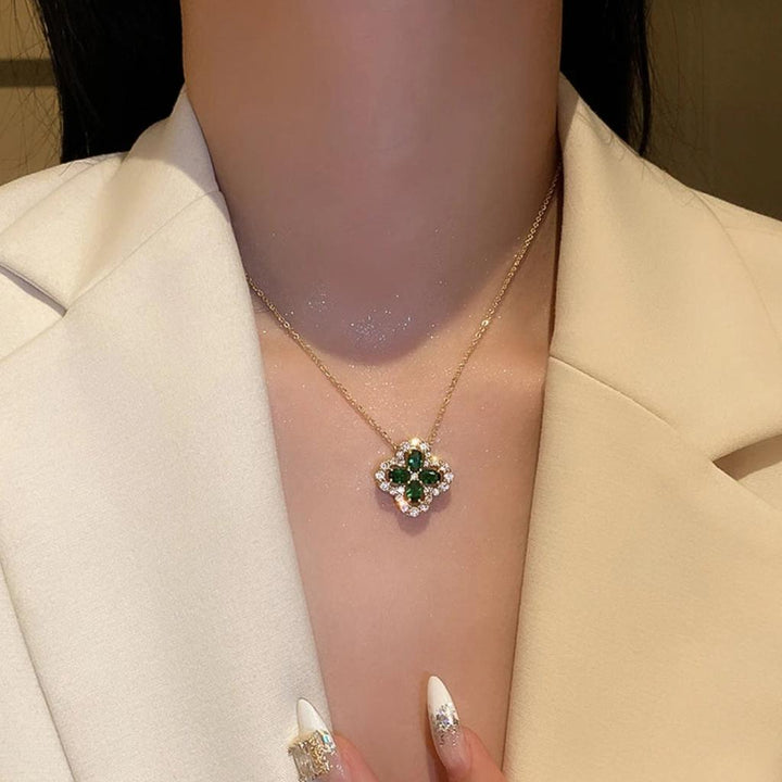 Κολιέ Σμαραγδένιο Λαμπερό Τριφύλλι σε Χρυσό